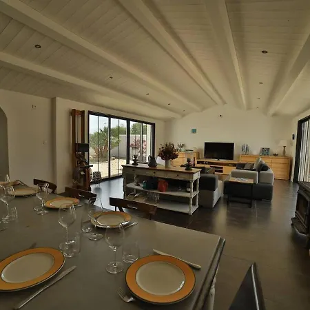 Charming In Le Bois-plage With Private Pool